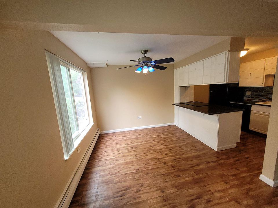 Kitchen & Dining