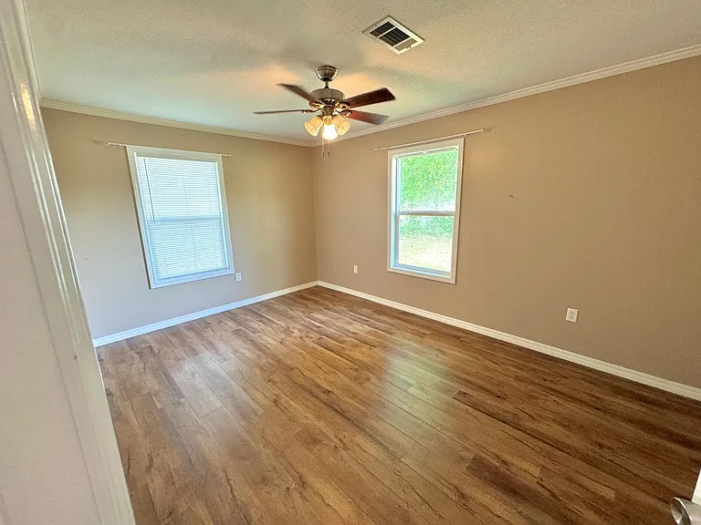 1190 Carnes Rd — Photo 28