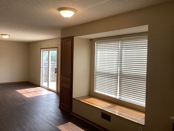5th image of 7325 Kenmare Dr
