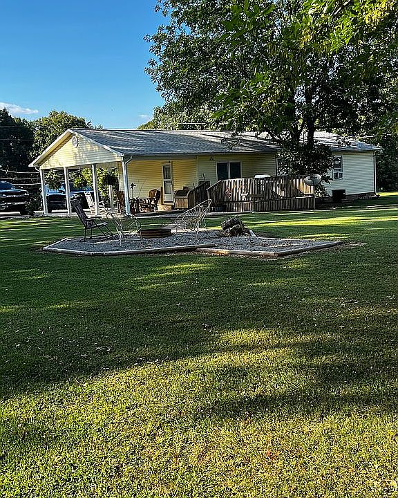 1st image of 114 Autumn Ln