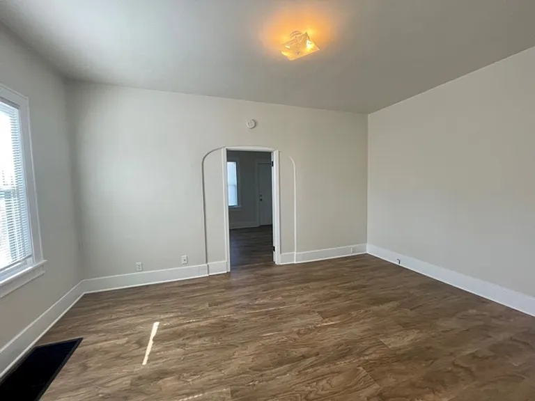 303 S Taylor St — Photo 6