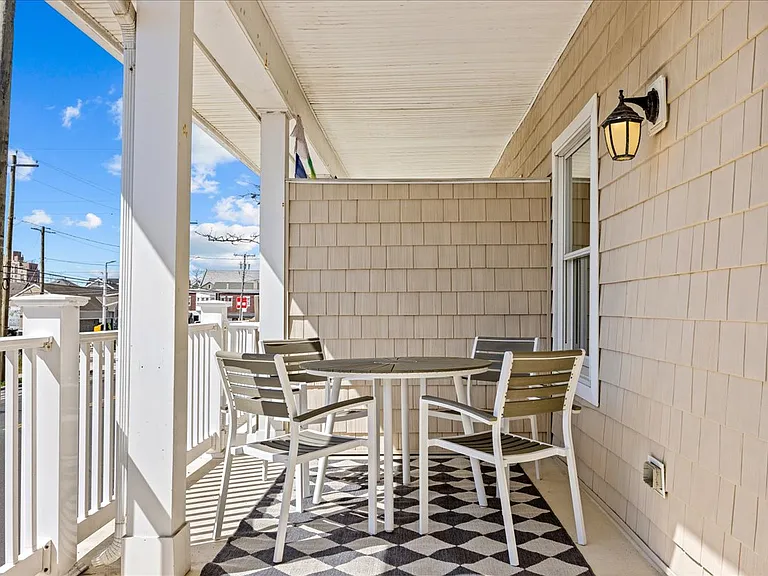 5123 Ventnor Ave #B — Photo 22