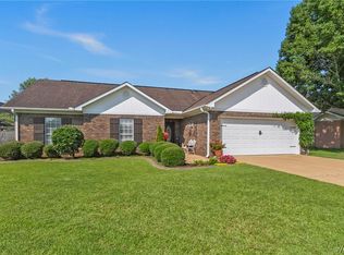 11305 Saint James Ct, Northport, AL 35475