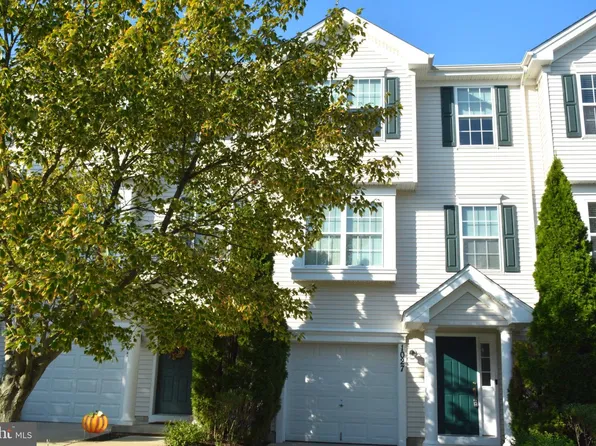 1027 Moore Rd, Thorofare, NJ 08086