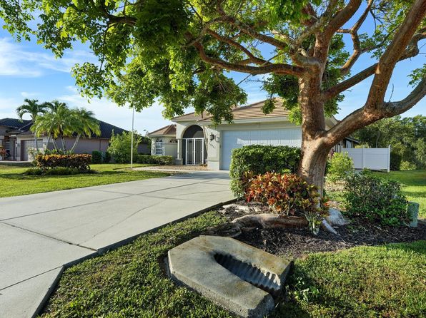 18421 Royal Hammock Blvd, Naples, FL 34114