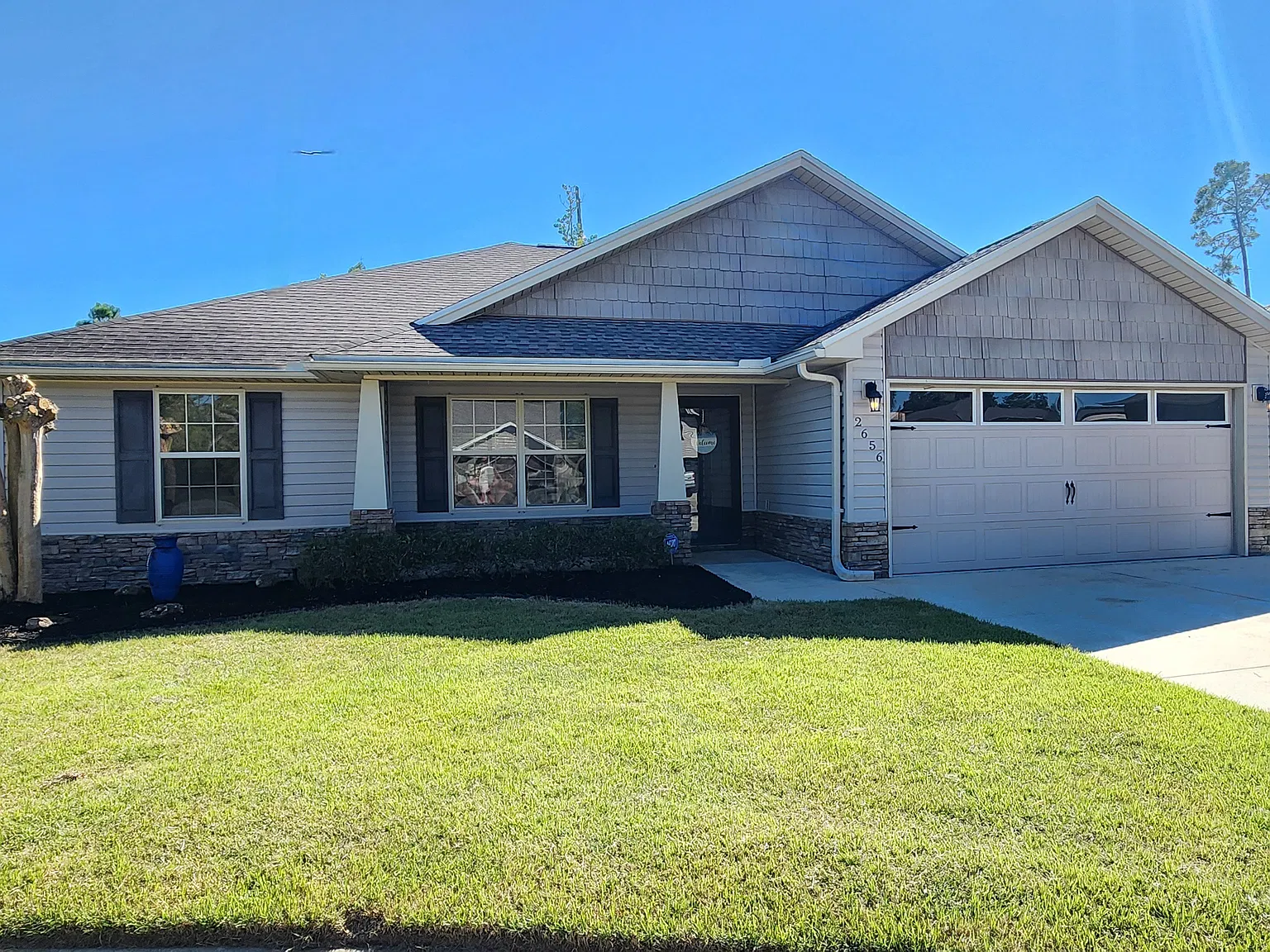 3 bed, 1450 sqft, $2,050 — Photo 1