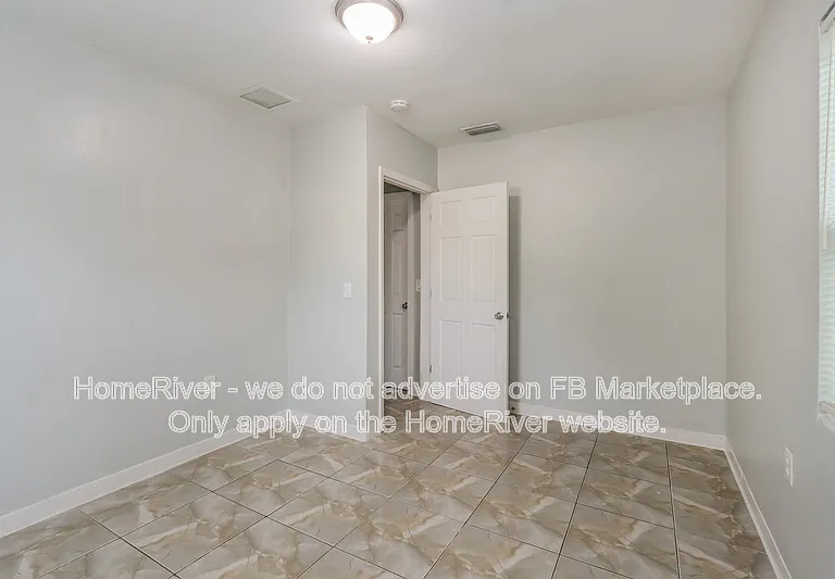 5809 Michigan Ave — Photo 11