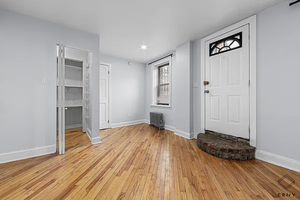 Rented by ERNY LLC | media 7