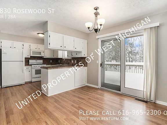 4th image of 2830 Rosewood St