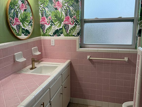 3rd image of 2215 Depauw Ave #2215