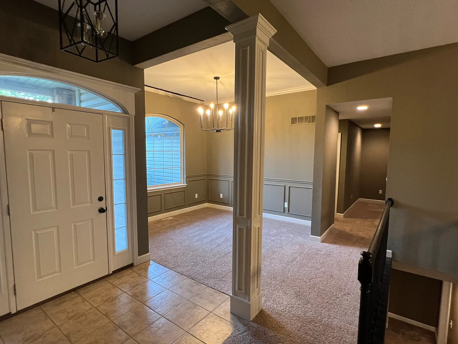 4 bed, 2856 sqft, $3,000 — Photo 3