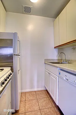 Rented by Citi Habitats | media 8