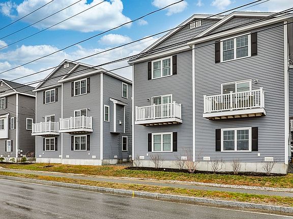 2nd image of 207 Beach Rd #C-2