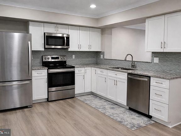 4th image of 7922 Otter Cove Ct