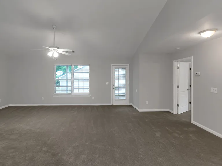 121 Breckenridge Point — Photo 11