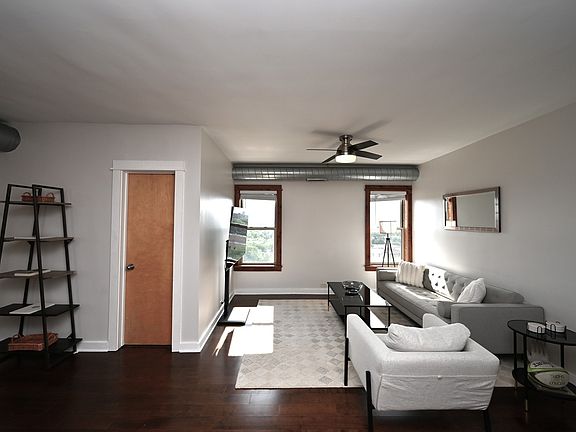 4th image of 5400 S Harper Ave Unit 1404