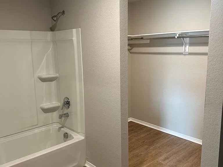 114 Jo Park Ln — Photo 13