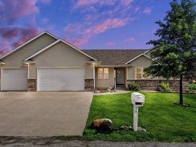 1560 Cedar Bnd, Palo, IA, 52324