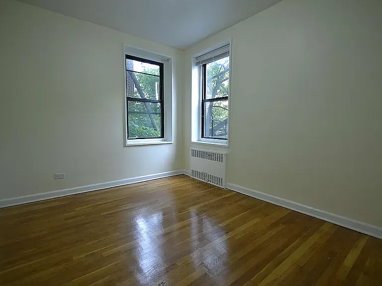 3415 Parsons Blvd #4M — Photo 4