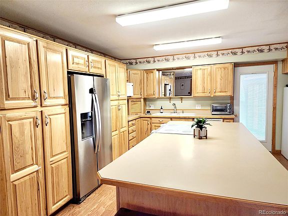 4th image of 716 7th Street