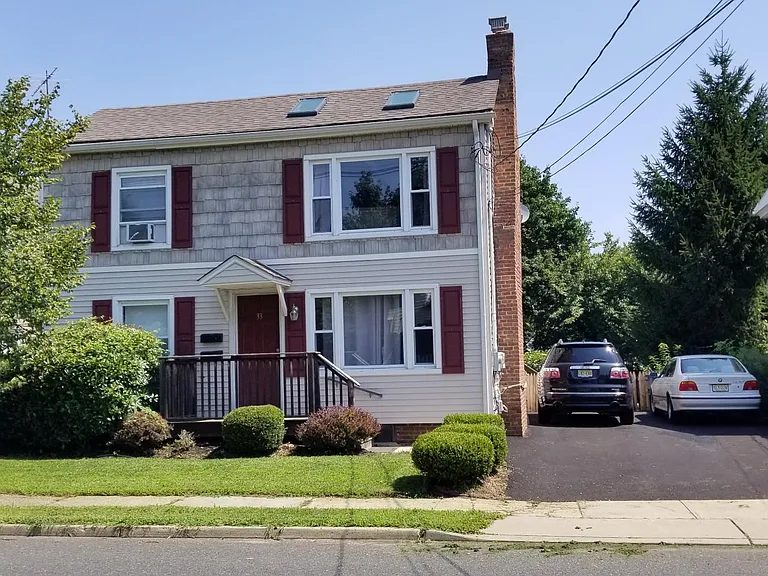 33 Prospect Ave #B — Photo 1