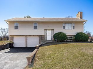 3321 Pecan St, Rockford, IL 61114