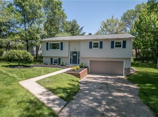 8925 Prospect Rd, Strongsville, OH 44136