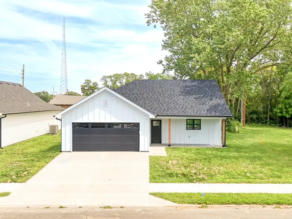410 Johnson St, Moberly, MO 65270