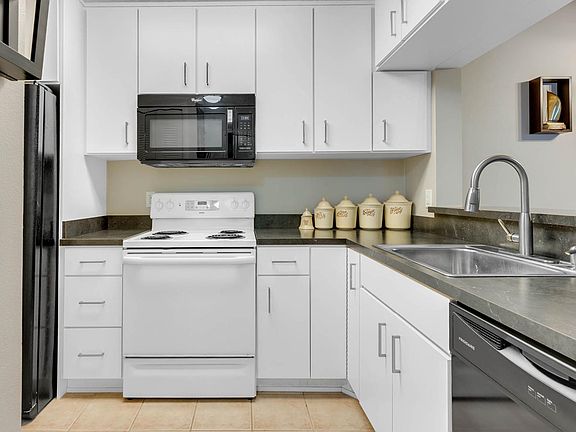 4th image of 3142 S Semoran Blvd Unit 1-505