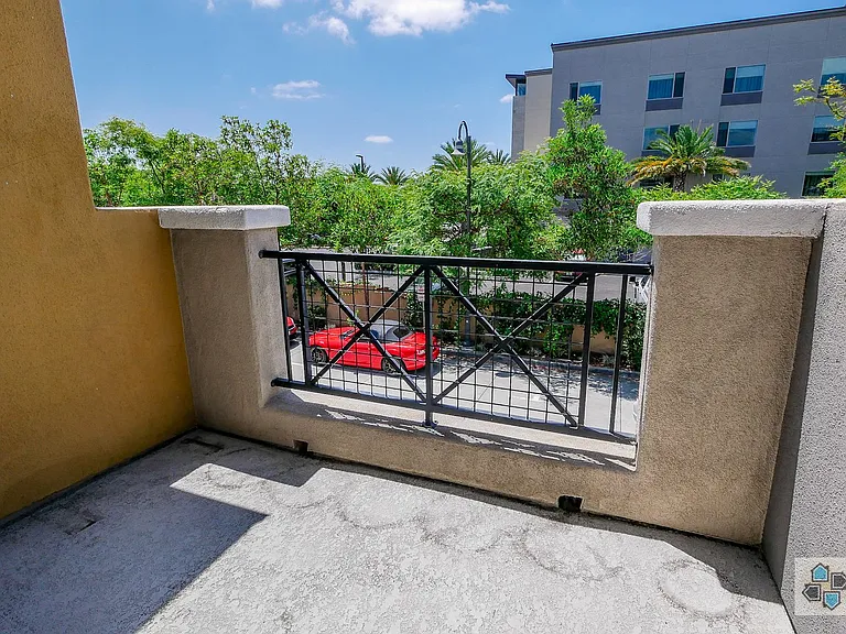 8744 Concourse Ct — Photo 12