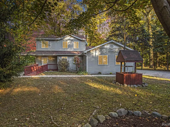 404 N Sybald St, Westland, MI 48185