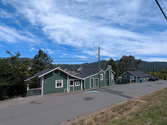 3rd image of 644 Pacific Ave