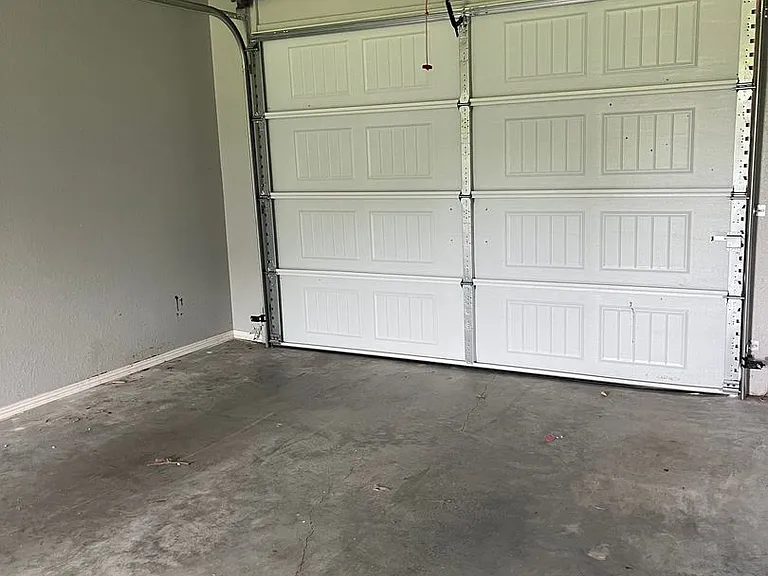 1518 Northridge Dr E — Photo 23