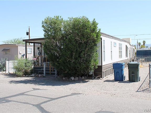 3rd image of 1798 Hualapai Dr