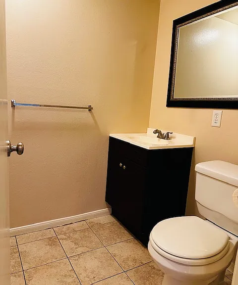 Downstairs half bathroom