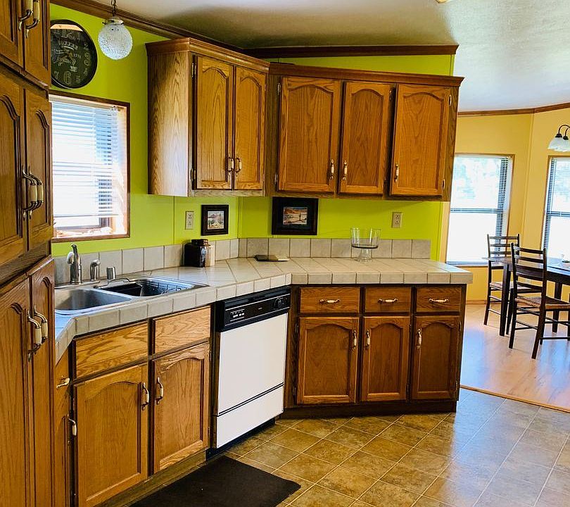 1st image of 10011 Gateway Ln #21
