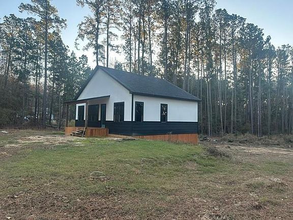2nd image of 300 Briar Valley Dr