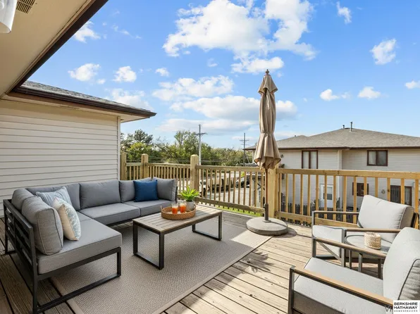 12611 Weir St, Omaha, NE 68137