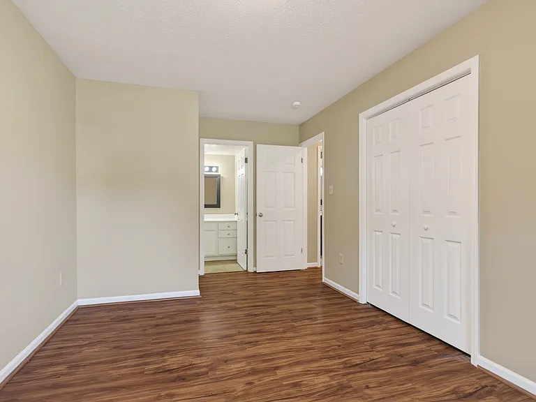 4008 Governors Sq #1 — Photo 15