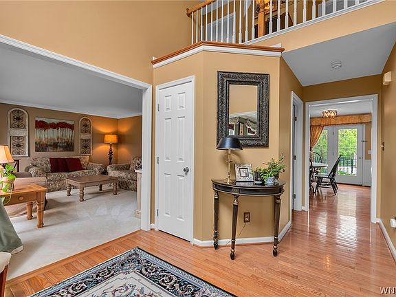 4th image of 9384 Pinyon Ct