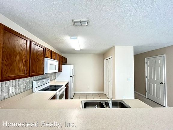 5th image of 601 Cresting Oak Cir #96