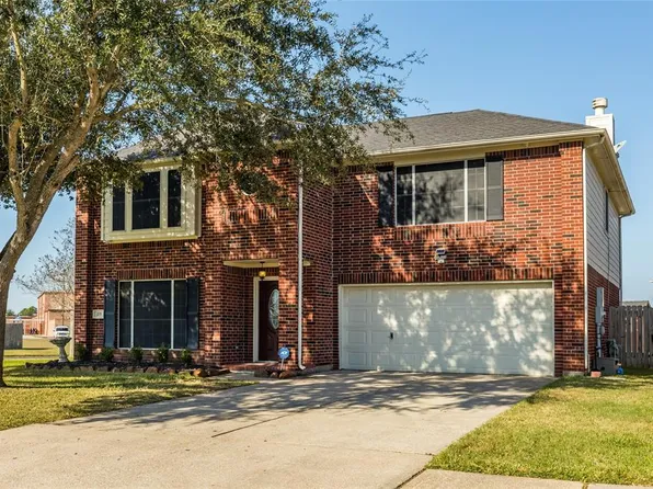201 Meadowhill Ln, Dickinson, TX 77539