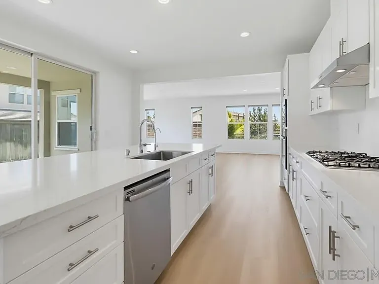 1124 Camino Levante — Photo 16