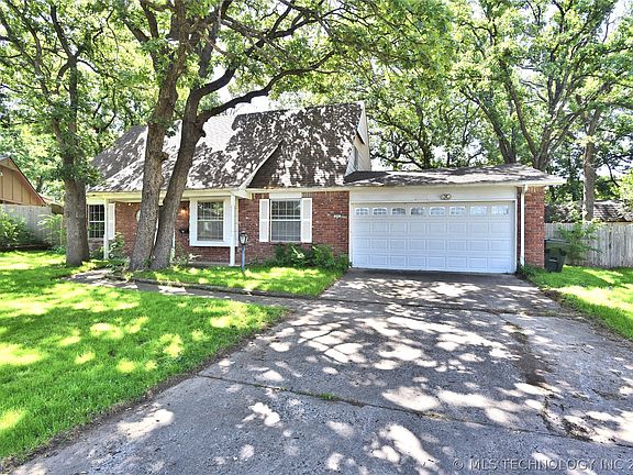 2nd image of 316 Redbud Ct