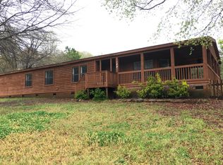 189 Oaktree Rd, Spartanburg, SC 29303