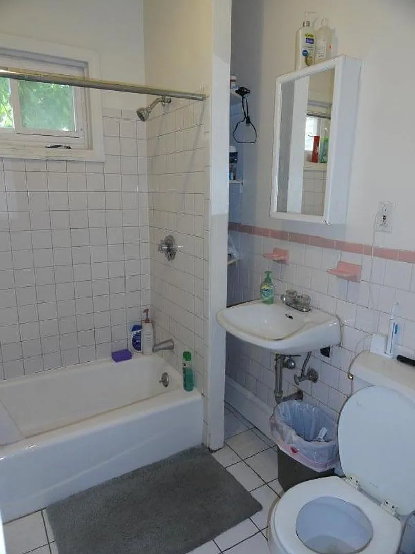 1room rent in Inman Square $1200 — Photo 4