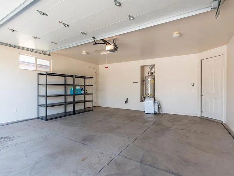 253 S 260 W — Photo 24