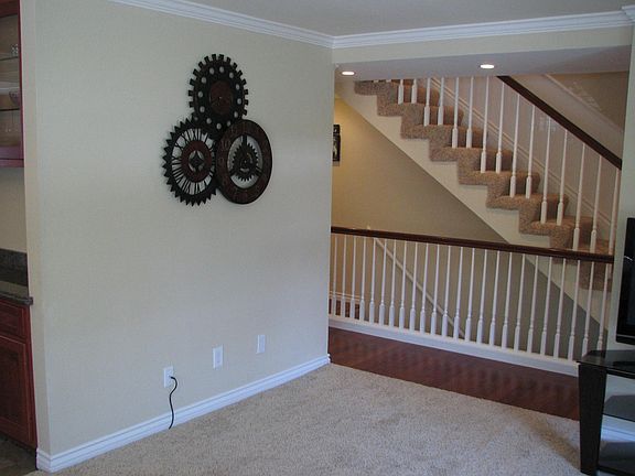 3rd image of 2082 Calabazas Blvd