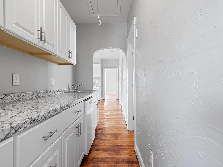 12 Shamrock St #2 — Photo 14