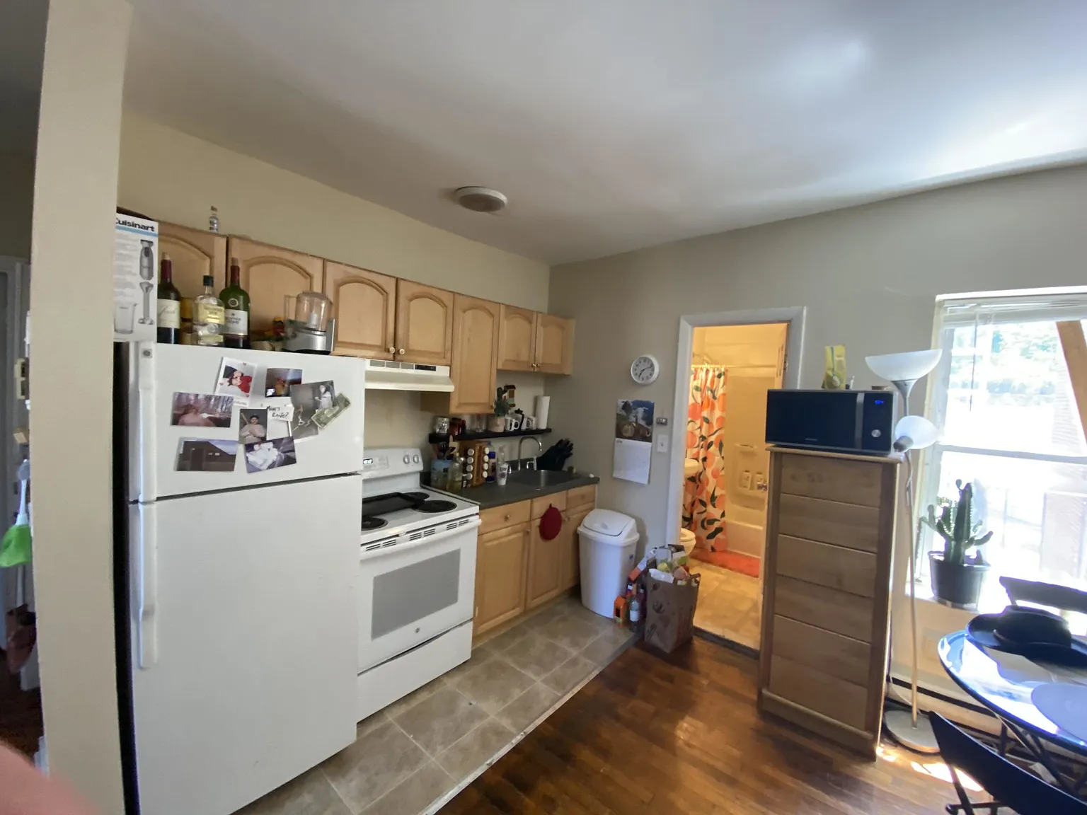 2 bed, 1.0 bath, $2,500 — Photo 2